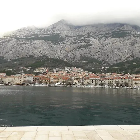 Apartment Natasha Makarska